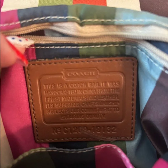 Coach Brown Leather Shoulder Bag with Structured Design - Picture 3 of 9